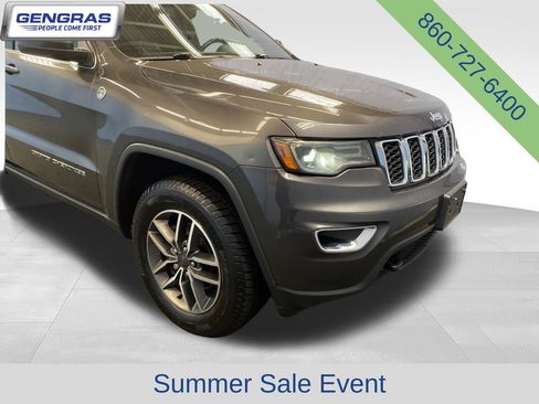 Used 2020 Jeep Grand Cherokee Laredo w/ Quick Order Package 2BN North AWD/4WD image 48