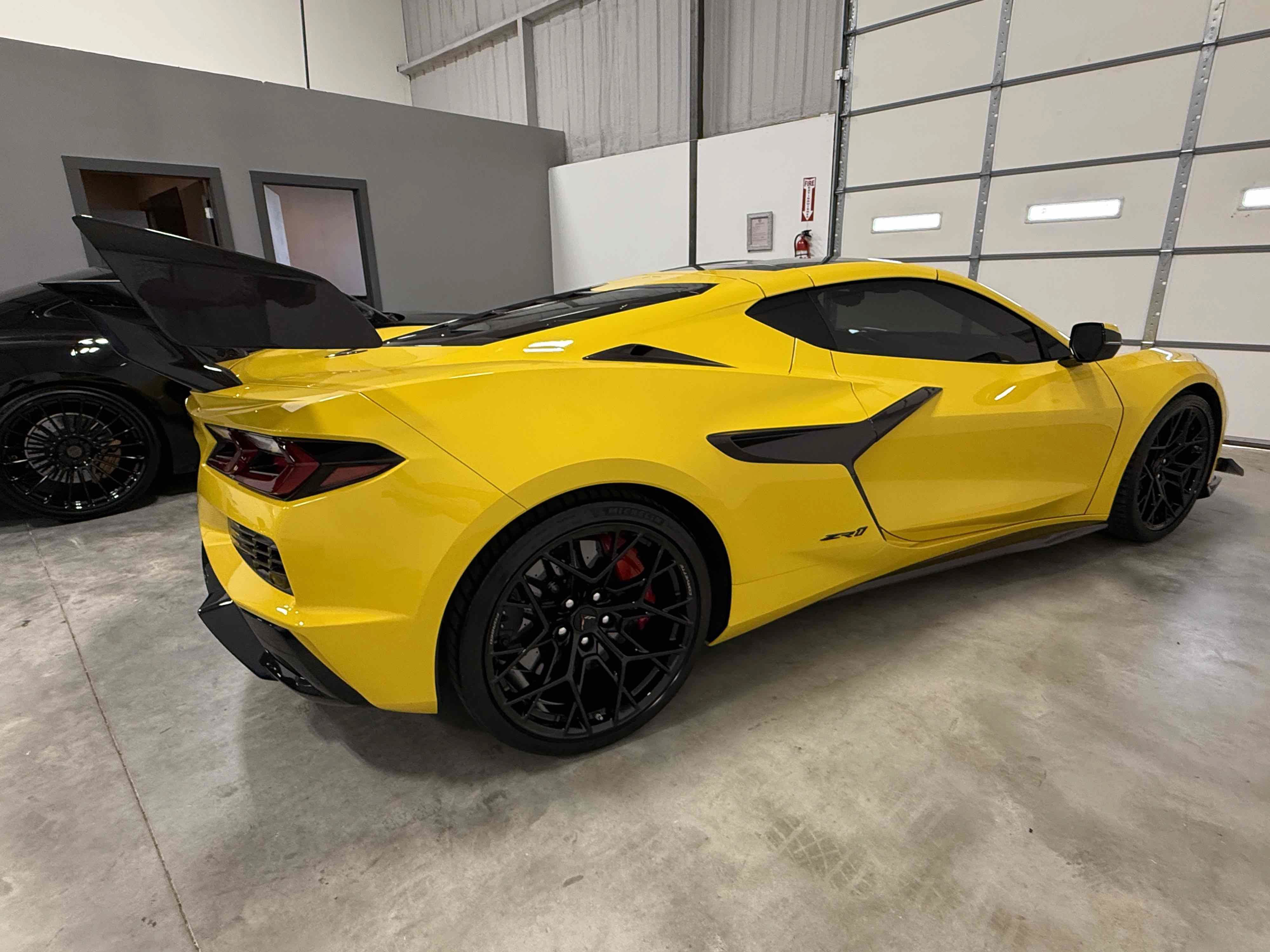 Used 2026 Chevrolet Corvette ZR1 w/ ZR1 Carbon Fiber Aero Package RWD image 72
