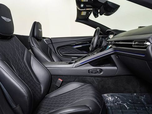 Used 2024 Aston Martin DB12 Convertible RWD image 20