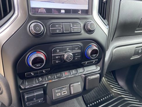 Used 2020 Chevrolet Silverado 1500 LT w/ All-Star Edition image 38