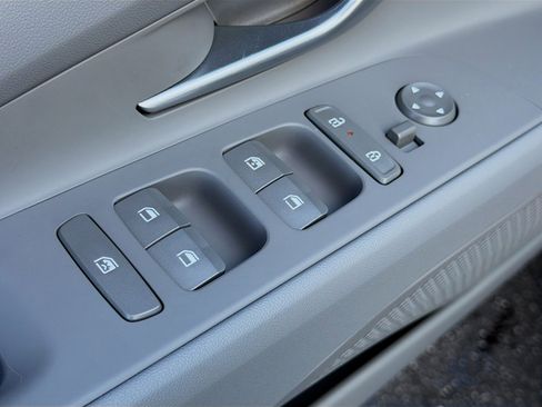 New 2026 Hyundai Elantra Sport image 21