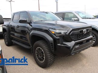 Used 2025 Toyota Tacoma TRD Off-Road AWD/4WD video 1
