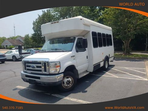 Used 2014 Ford E-350 and Econoline 350 Super Duty image 1