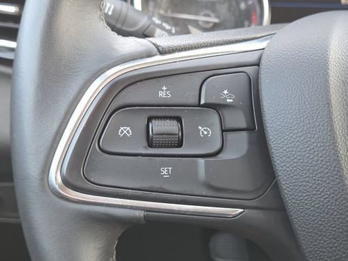 Used 2023 Buick Encore GX Select w/ Sport Touring Package FWD image 12