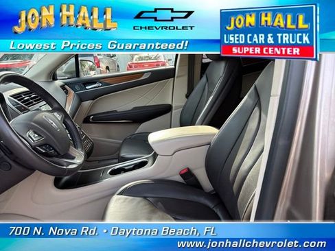 Used 2019 Lincoln MKC Select w/ Select Plus Package image 18