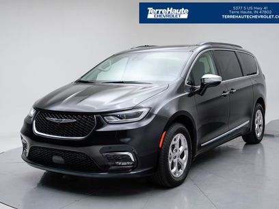 Used 2022 Chrysler Pacifica Limited