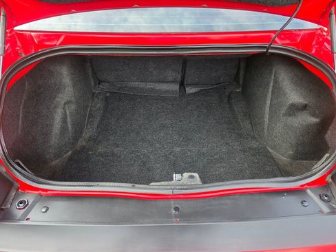 Used 2014 Dodge Challenger R/T Plus RWD image 10