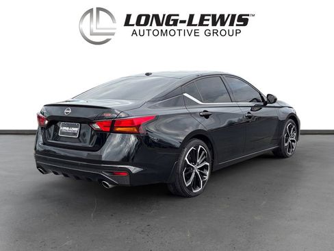 Used 2024 Nissan Altima 2.5 SR w/ SR Premium Package image 7