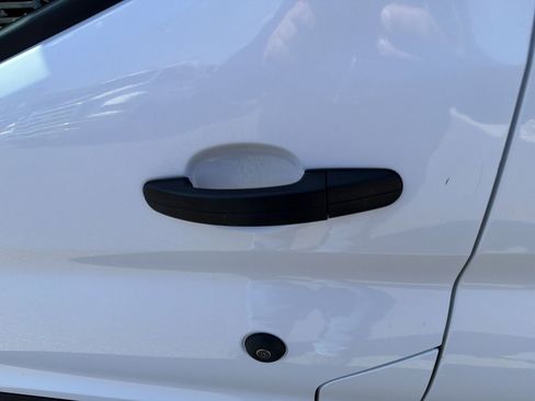 Used 2023 Ford Transit 250 Medium Roof AWD image 15