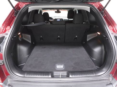 Used 2021 Jeep Cherokee Latitude image 25