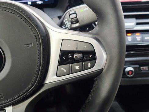 Used 2025 BMW Z4 M40i w/ Premium Package image 19