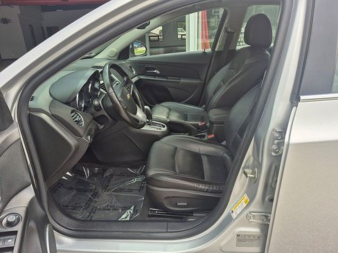 Used 2014 Chevrolet Cruze LT w/ Sun, Sound and Sport Package FWD image 18