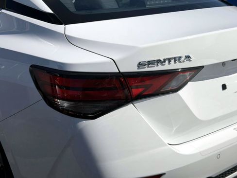Used 2023 Nissan Sentra SV FWD image 8