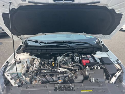 Used 2025 Nissan Altima 2.5 SV FWD image 28