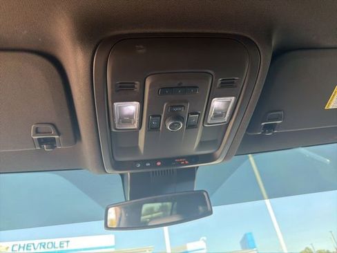 Used 2024 Chevrolet Tahoe Z71 w/ Z71 Off-Road Package image 28