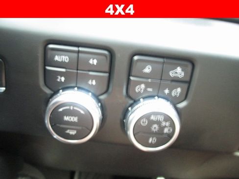 Used 2024 GMC Sierra 1500 Denali w/ Denali Reserve Package image 32