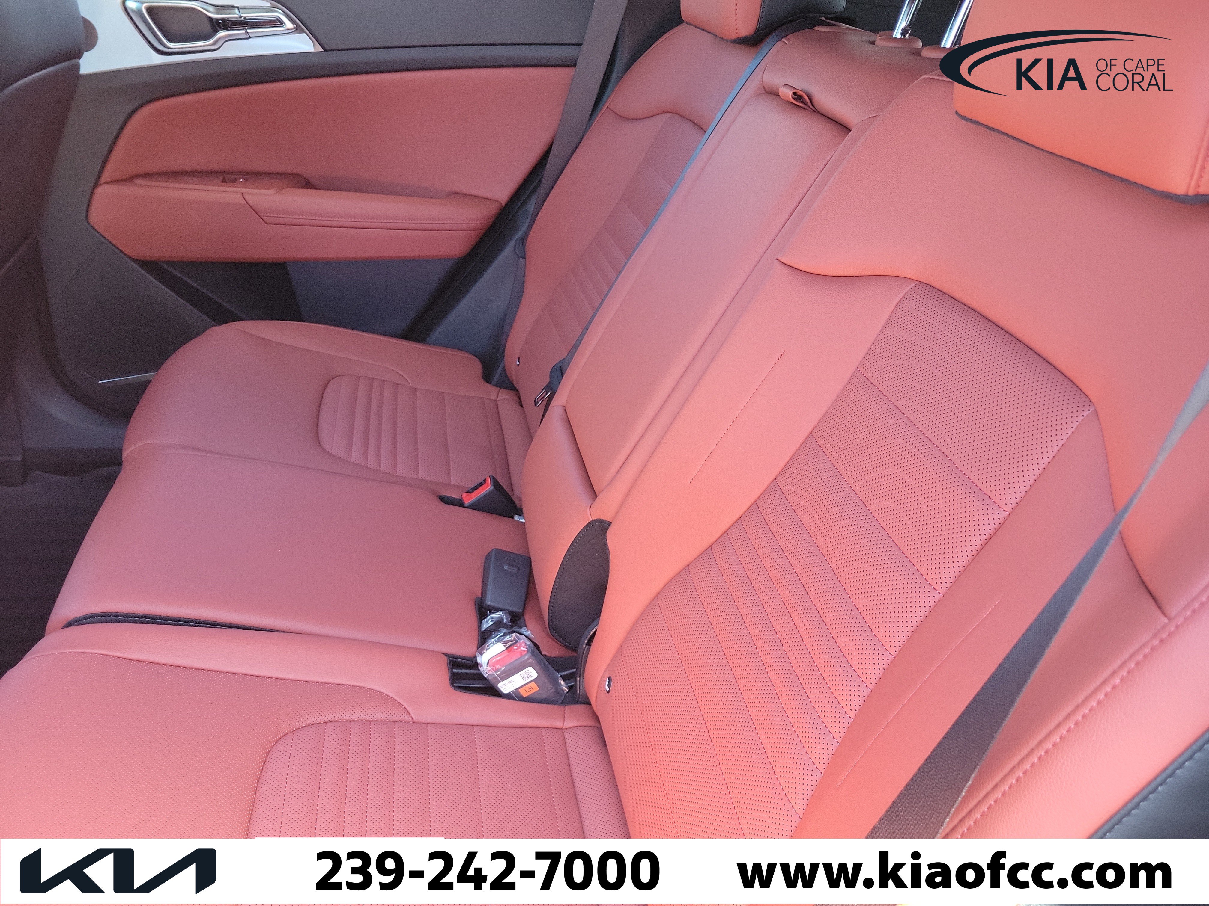 New 2026 Kia Sportage SX FWD image 12