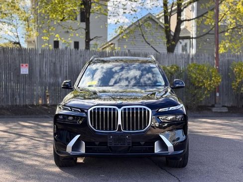 Used 2024 BMW X7 xDrive40i AWD/4WD image 9