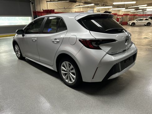 Used 2023 Toyota Corolla SE FWD image 9