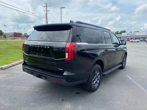 Used 2025 Ford Expedition Max Active AWD/4WD image 7