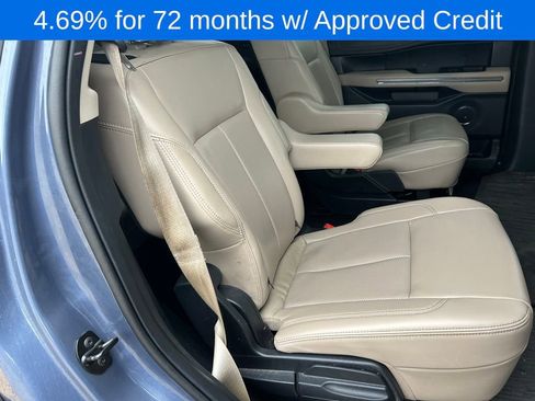 Used 2022 Ford Expedition XLT image 10