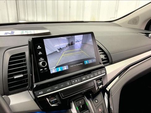 Certified 2025 Honda Odyssey Touring image 28