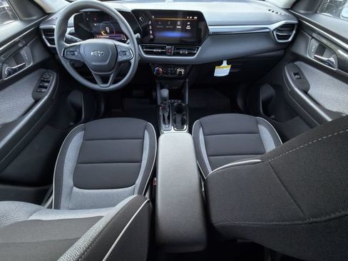New 2026 Chevrolet TrailBlazer LT w/ Midnight Edition FWD image 10