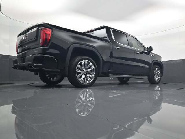 Used 2024 GMC Sierra 1500 Denali AWD/4WD image 25
