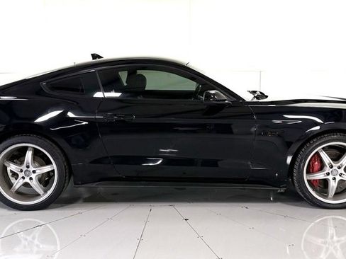 Used 2021 Ford Mustang GT w/ Black Accent Package image 2