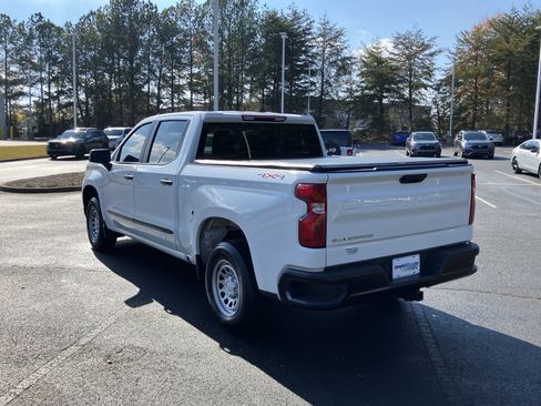 Used 2024 Chevrolet Silverado 1500 W/T w/ WT Value Package image 8