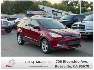 Used 2015 Ford Escape SE image 1