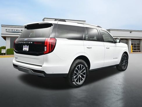 Used 2025 Ford Expedition Platinum AWD/4WD image 5