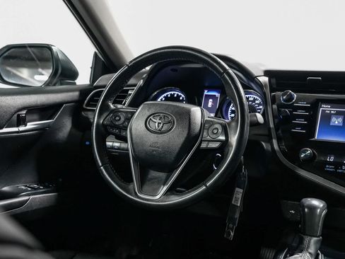 Certified 2020 Toyota Camry SE w/ Carpet Mat Package FWD image 15