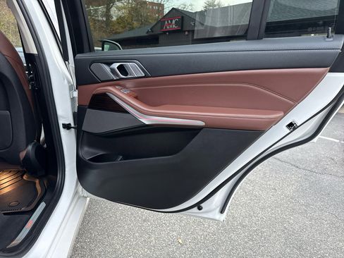 Used 2020 BMW X7 xDrive40i w/ Premium Package image 47