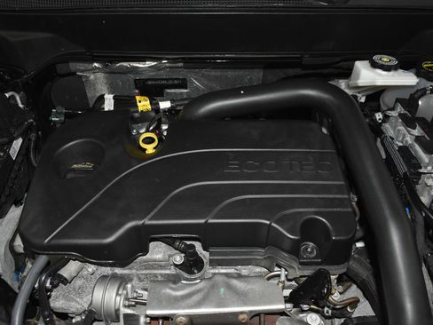 Used 2025 Chevrolet Equinox LT FWD image 7