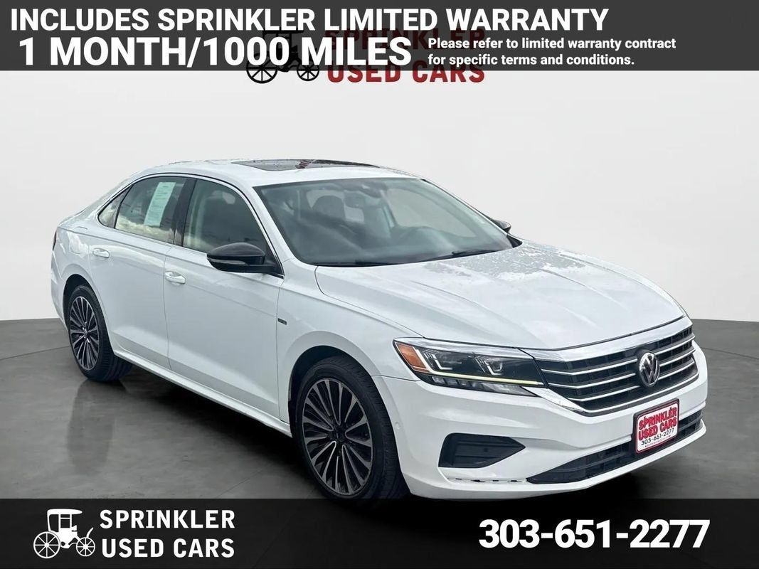 Used 2022 Volkswagen Passat 2.0T FWD image 1