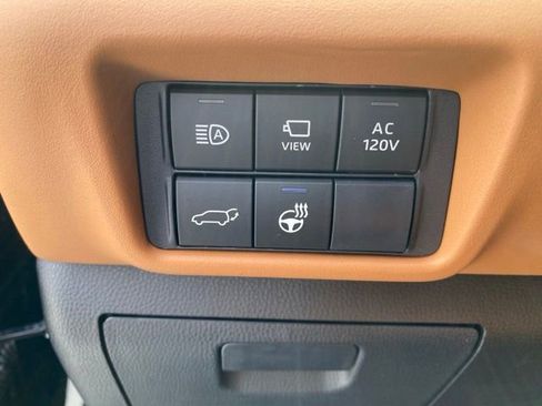 New 2026 Toyota Highlander Platinum AWD/4WD image 30
