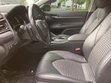 Used 2021 Toyota Camry SE image 3