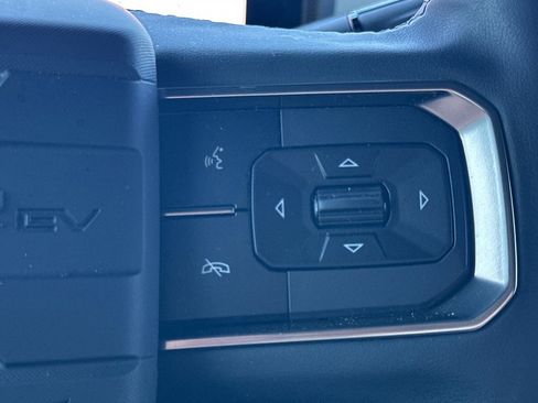 Used 2024 GMC Hummer EV 2X AWD/4WD image 36