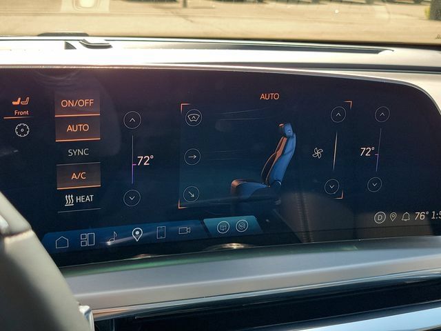 Used 2024 Cadillac Lyriq Sport w/ LPO, Floor Liner Package AWD/4WD image 17