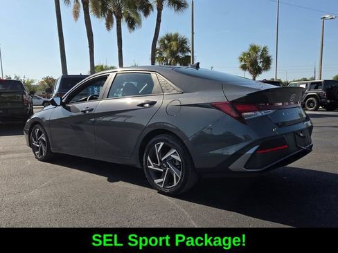 Used 2025 Hyundai Elantra Sport w/ Cargo Package FWD image 5