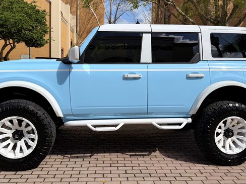Used 2025 Ford Bronco Outer Banks AWD/4WD image 5