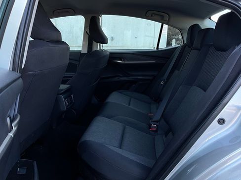 Used 2025 Toyota Camry LE image 11