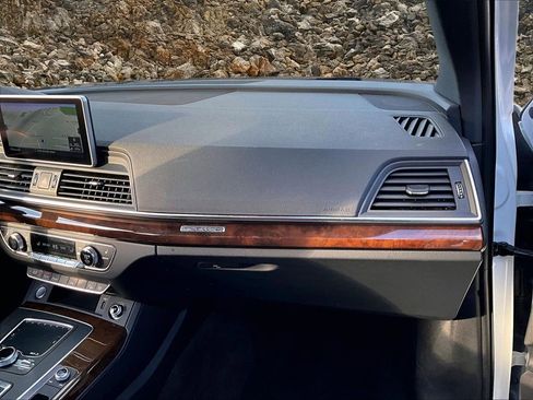 Used 2018 Audi Q5 2.0T Premium Plus w/ Premium Plus Package image 14