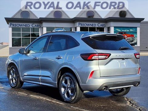 Used 2023 Ford Escape ST-Line Select image 2