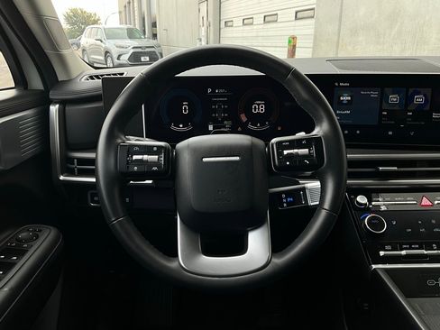 Used 2025 Hyundai Santa Fe SEL image 32