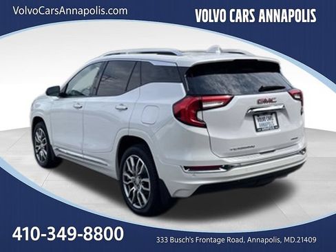 Used 2023 GMC Terrain Denali w/ Denali Premium Package AWD/4WD image 5