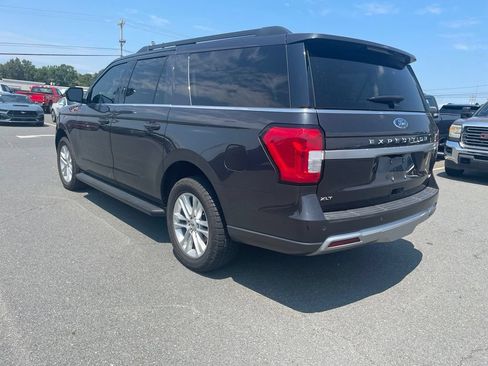 Used 2024 Ford Expedition Max XLT AWD/4WD image 3