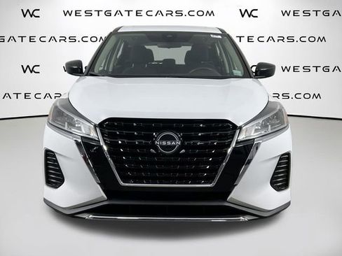 Used 2023 Nissan Kicks S image 2