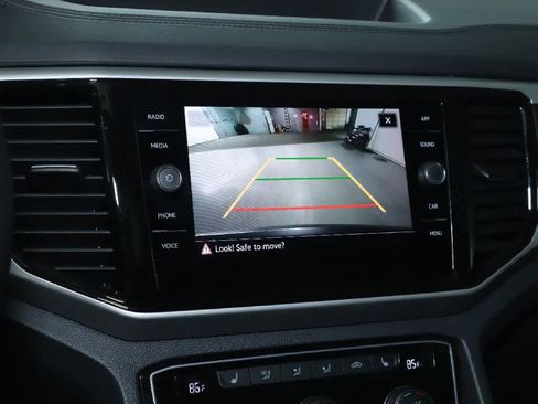 Certified 2023 Volkswagen Atlas SE image 31